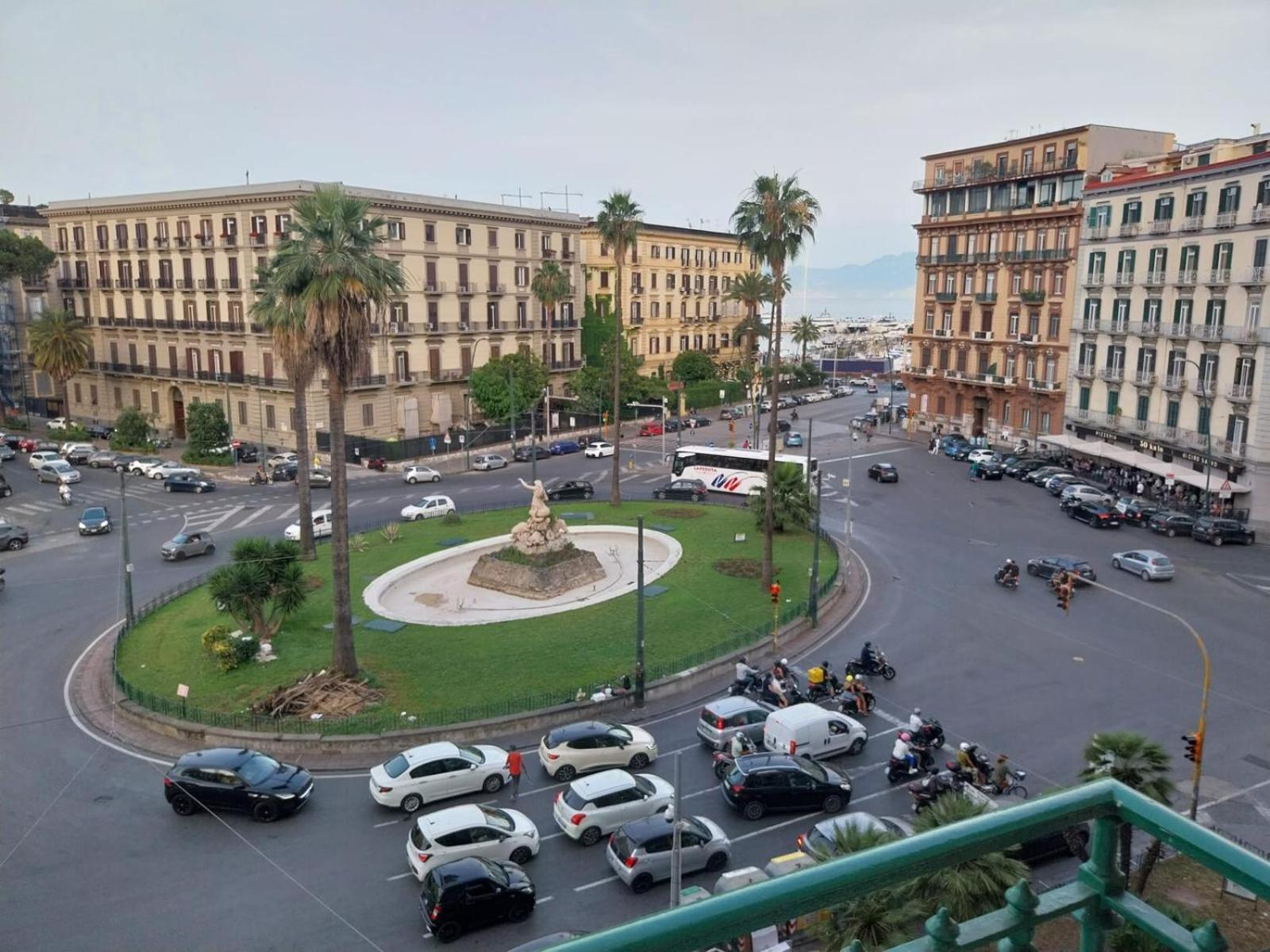 Guest house Lungomare Sannazzaro Naples